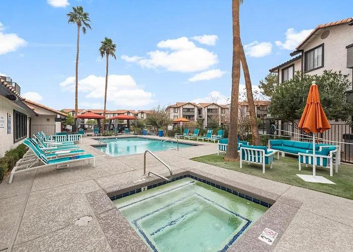 Comfy 2br Pool Gym Prime Location Tempe